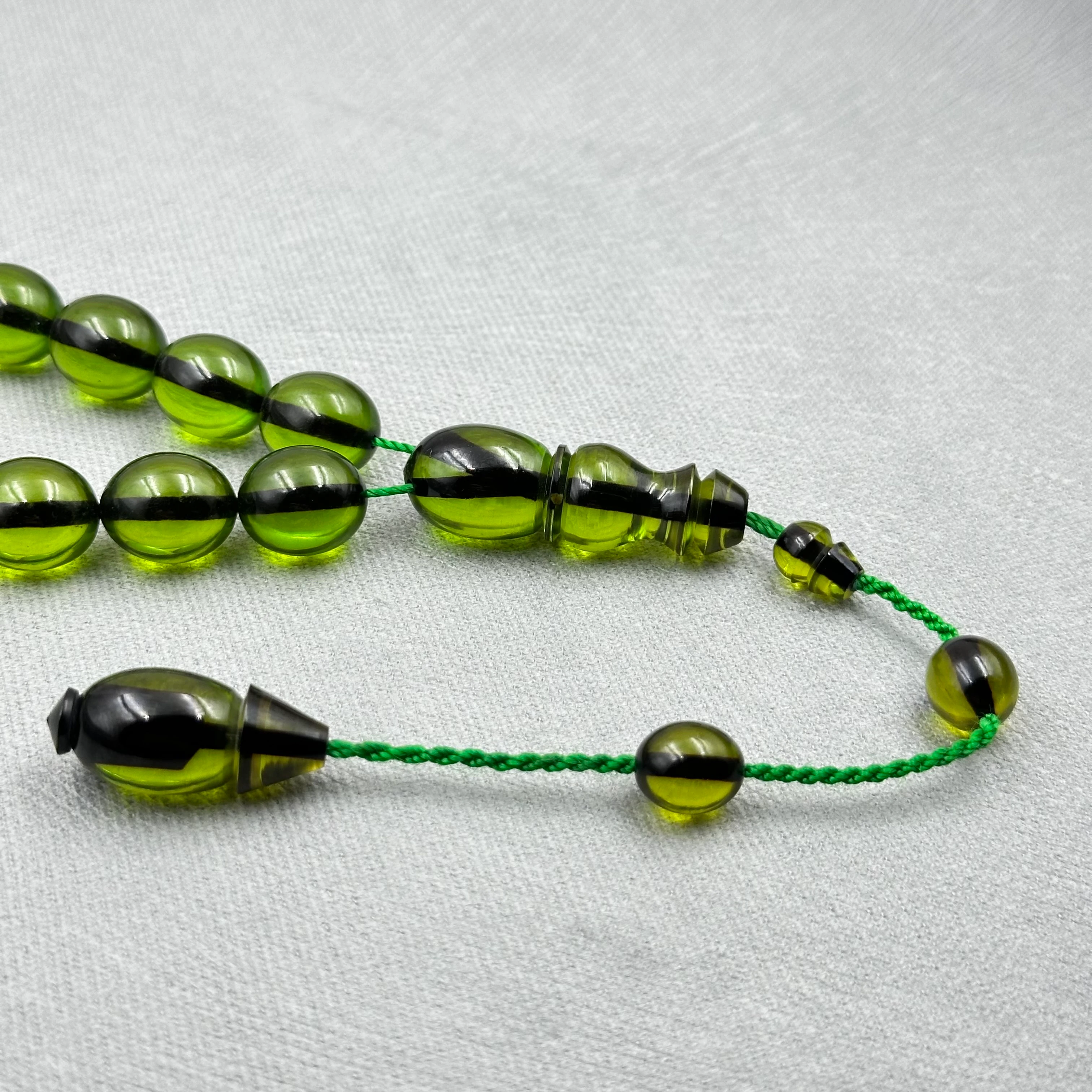 Enes ABDO Usta İşçilikli Beyzi Kesim Yeşil Maskot Efe Boy Ateş Kehribar Tespih